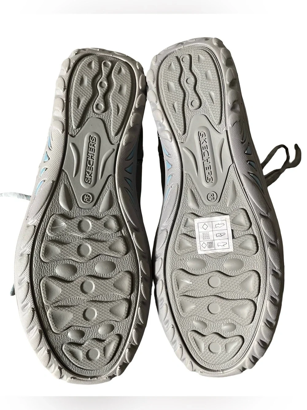 Skechers Quilted Lace-Up Winter Boots in Gray Size 7